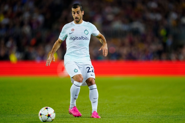 老虎机-国米官方：姆希塔良左大腿肌肉拉伤，将在几天内接受进一步评估